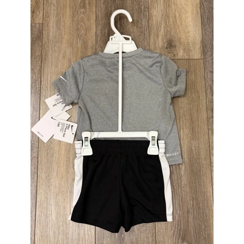 Nike T-Shirt & Shorts Dri Fit 2 Piece Set NWT